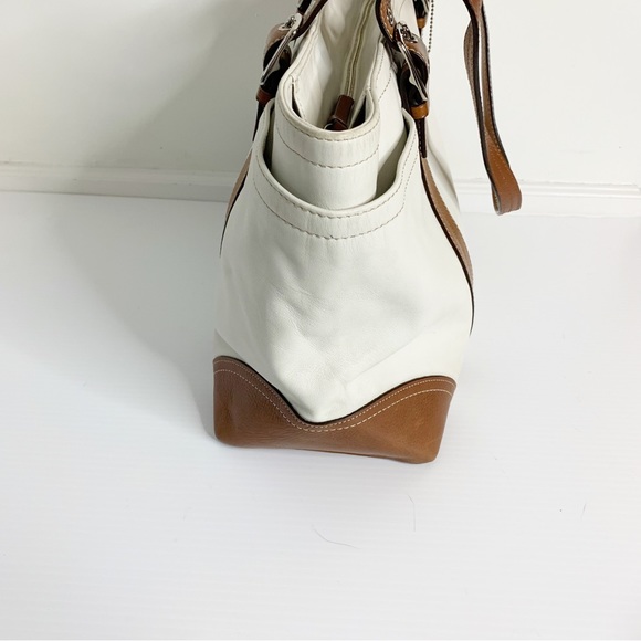 Coach Hampton Executive Extra Large Tote Bag - Picture 6 of 12